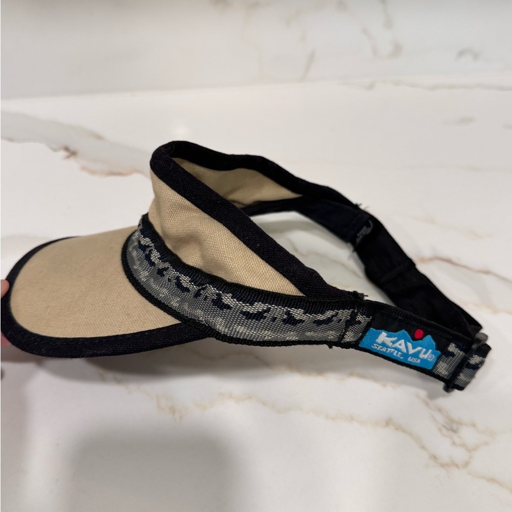 KAVU Tan and Black Visor with Patterned Band